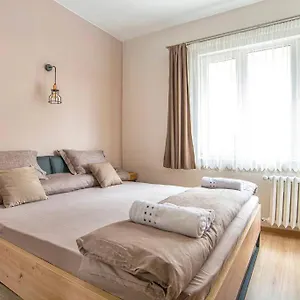 Elegant & Stylish 2 Bedroom Sofía