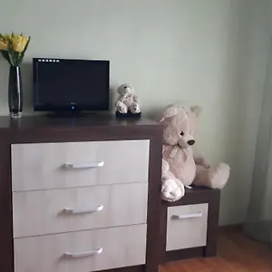  Проживание в семье Tulips - Guest Close To The Airport, Free Street Parking